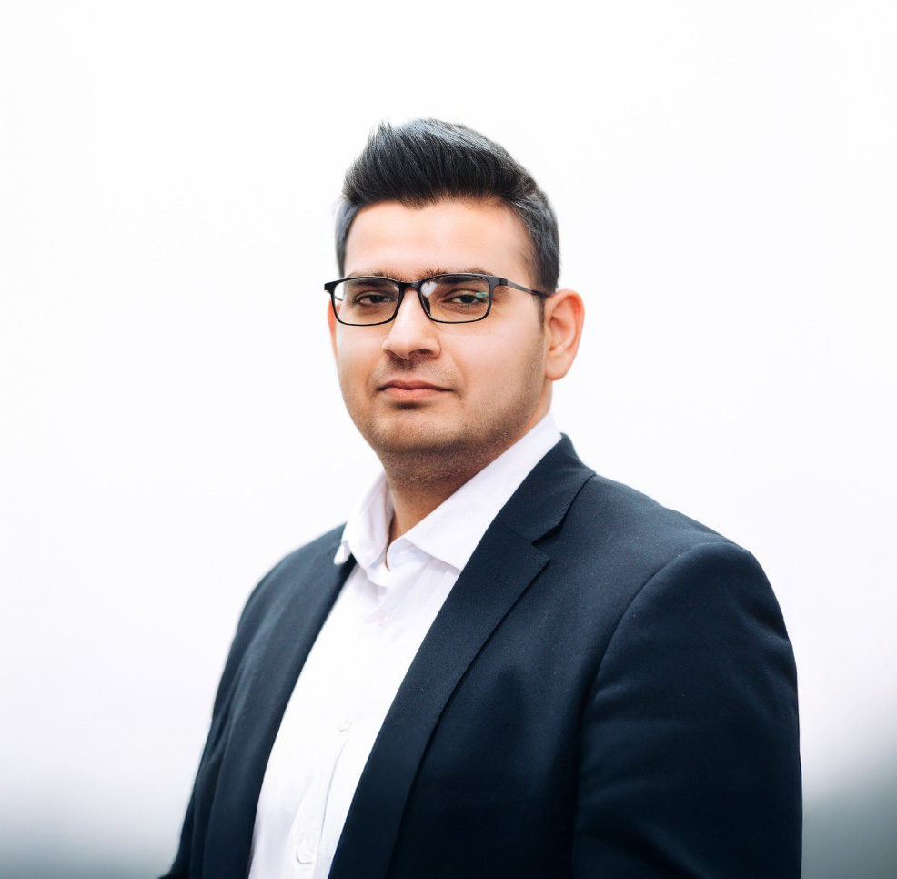 Professional portrait of Taj Walia